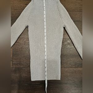 H&M Women's Bell-Sleeve Scoop Neck Top - Size Small